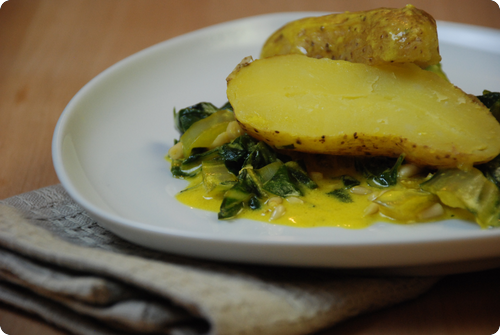 Kartoffel und Krautstiel an orientalischer Safransauce