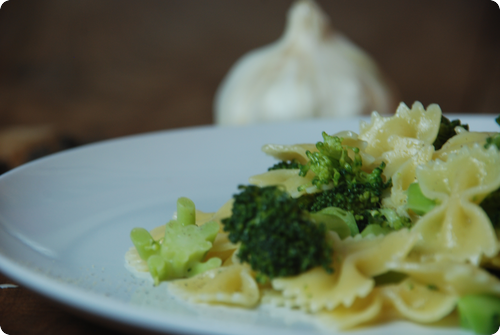 Drei-Knoblauch Pasta mit Broccoli